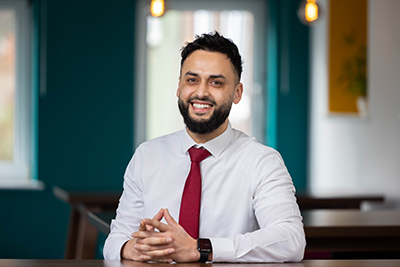 Shiraz Liaqat is a Service Account Manager.